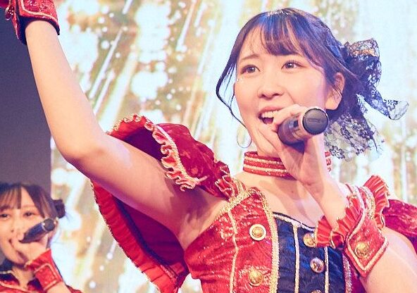 6人組アイドル・READY TO KISSが「歴代の名曲」を熱唱！10周年ワンマン公演を開催