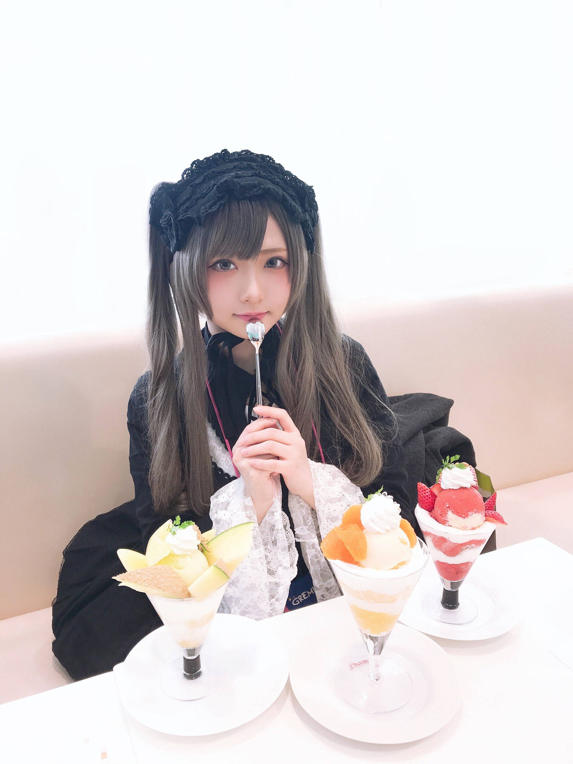 美女コスプレイヤー・すみれおじさん、ロリータ展示即売会『よくばりプリンセスマルシェ』に出演決定！「また一つ夢が叶いました！」