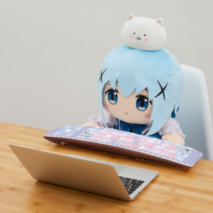 『ごちうさ』のココアとチノが もふもふのPCクッションになって登場!