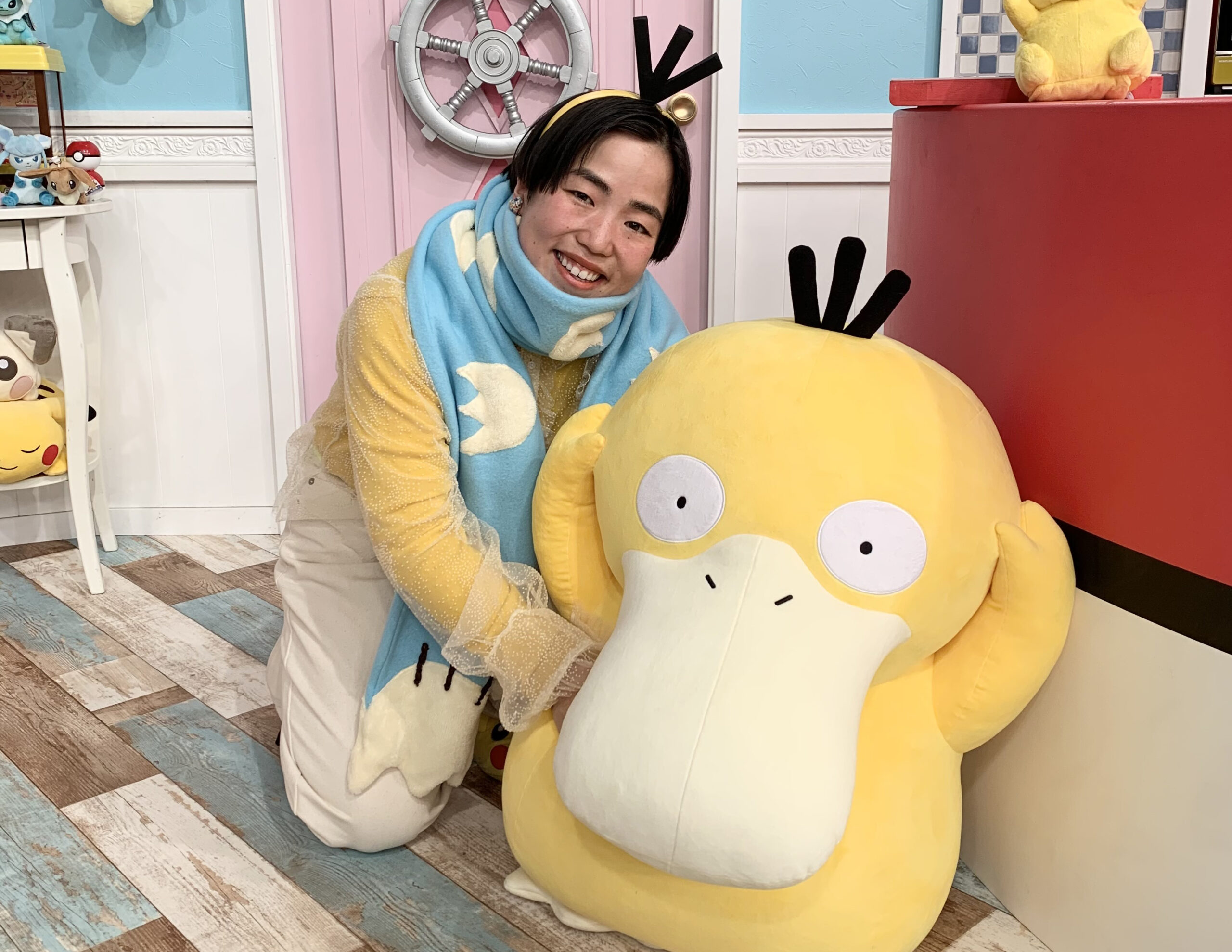 お笑い芸人・ゆりやんレトリィバァがTVアニメ『ポケモン』声優に初挑戦！水色のマフラーを首に巻いている寒がりなコダックを演じる
