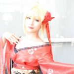 【ニコニコ超会議2018】美女コスプレイヤーに視線釘付け!