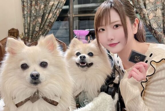 保護犬と暮らすコスプレイヤー・すみれおじさんが「ペットフーディスト」資格を満点合格! 「薬膳レシピにも挑戦したい」とやりがいを語る