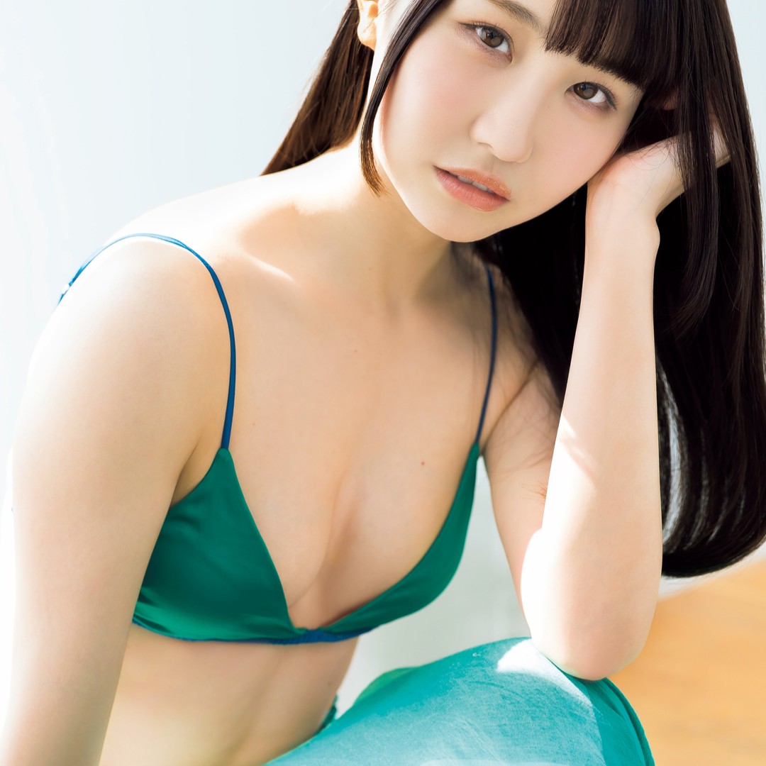 女の魅力あふれる「水着姿」を見せる!深江有恵(Sweet Alley)が『FLASH』に登場