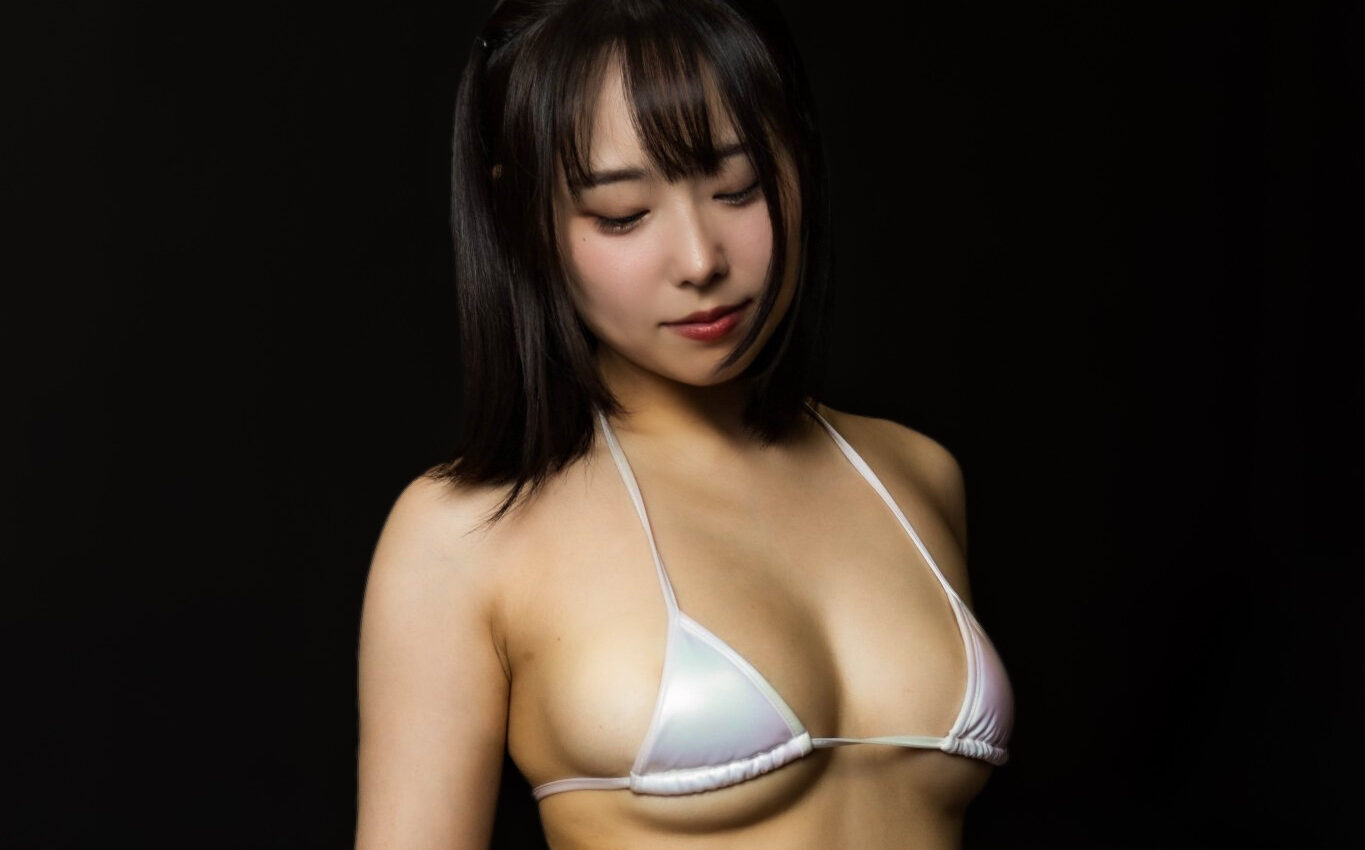 南武さきの「魅惑のオーラただようビキニ姿」に思わず見惚れる！