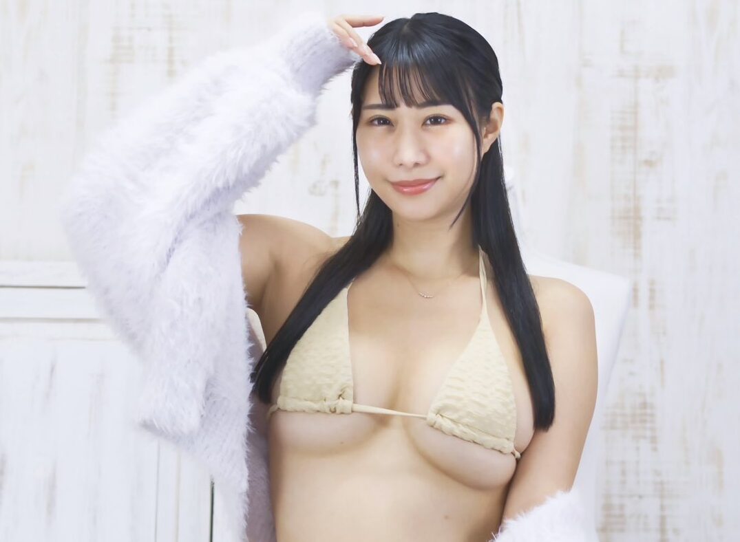 宮田みほの「むちっとした三角ビキニ姿」を目が勝手に追いかける！