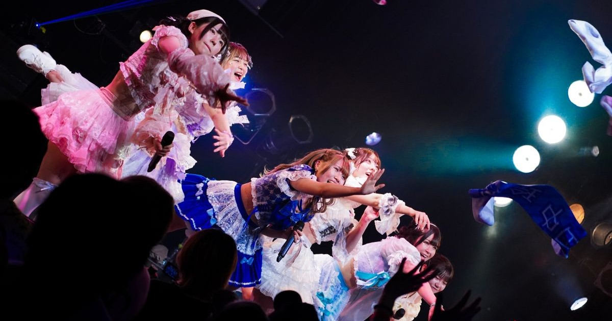 テラテラが「新体制1stワンマンライブ」で魅せた圧巻のパフォーマンス！　新曲「真夏のサンクチュアリ」をキュートに歌い上げる