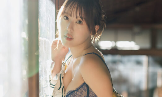 音羽美奈（みなぽち）の「浴衣からランジェリーのぞかせた姿」にゾッコン！