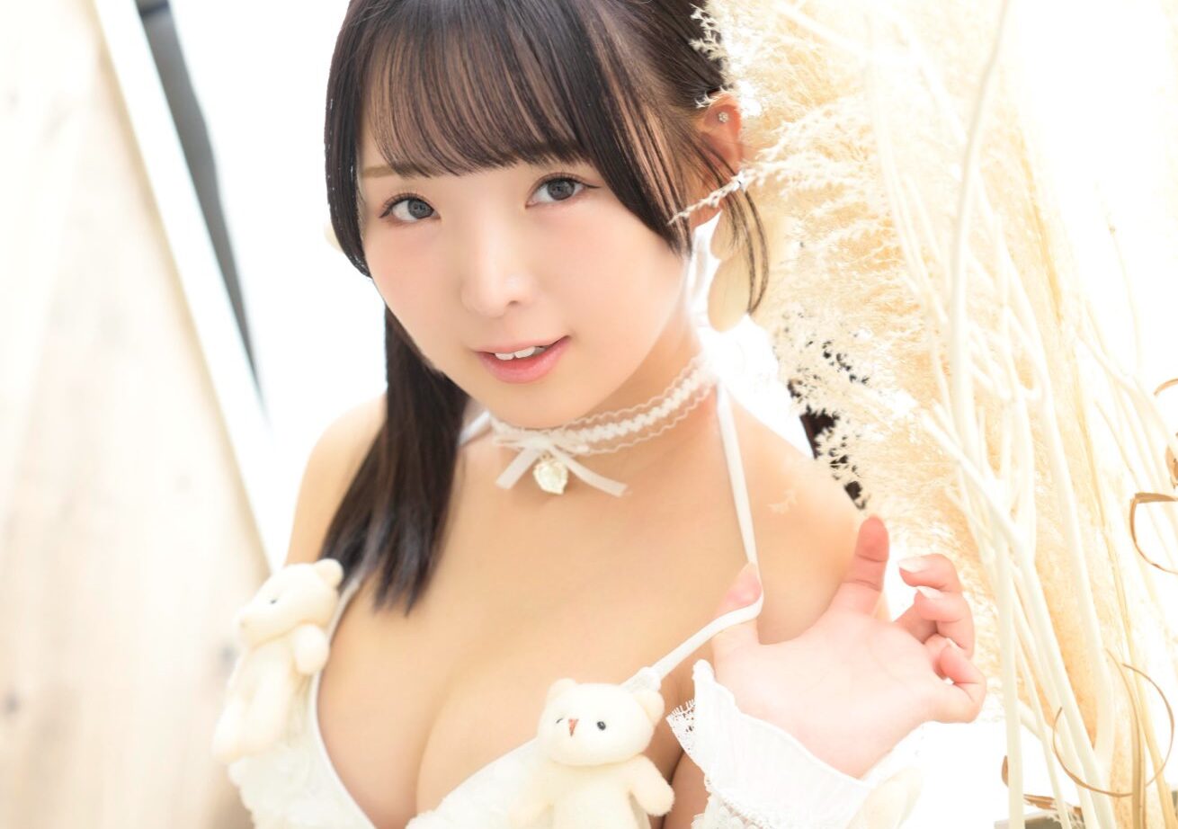 来生かほの「ふわふわ紐ビキニ姿」がキュンキュンさせる！