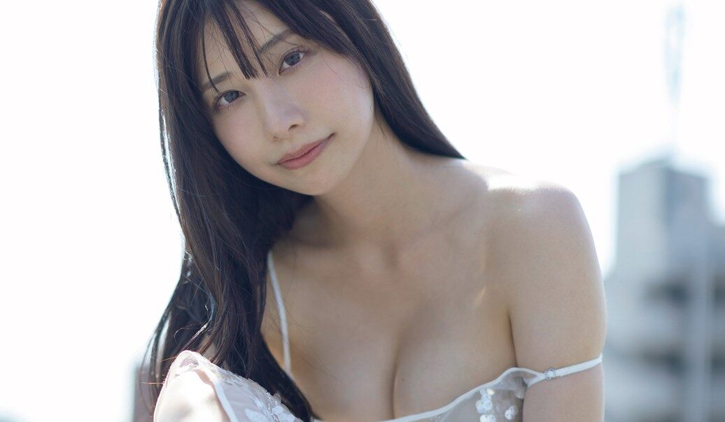 鈴木優香の「透明な布越しにのぞく柔肌」に心がとろけそう！