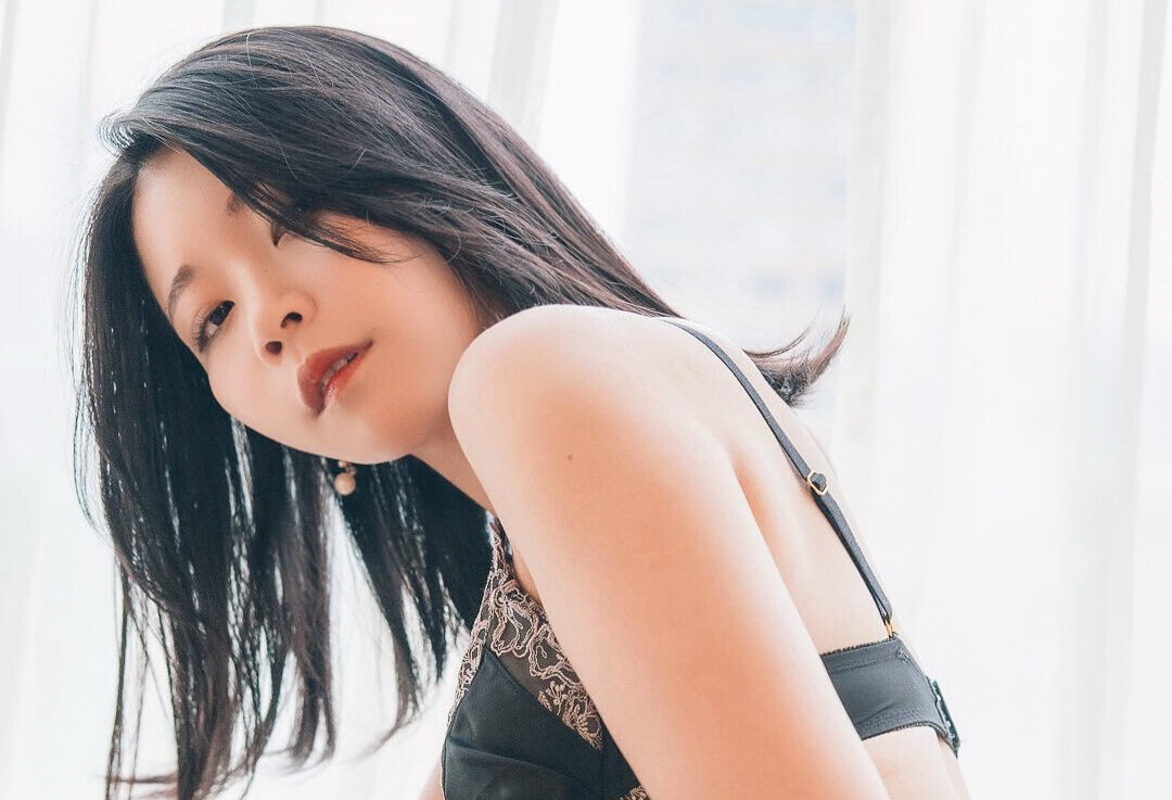 ミキティ。の「むにっとした美尻あらわなランジェリー姿」にトキメキ暴走中！