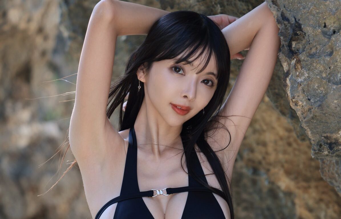 東堂ともの「ハイレグ衣装姿」に目を休める暇がない！