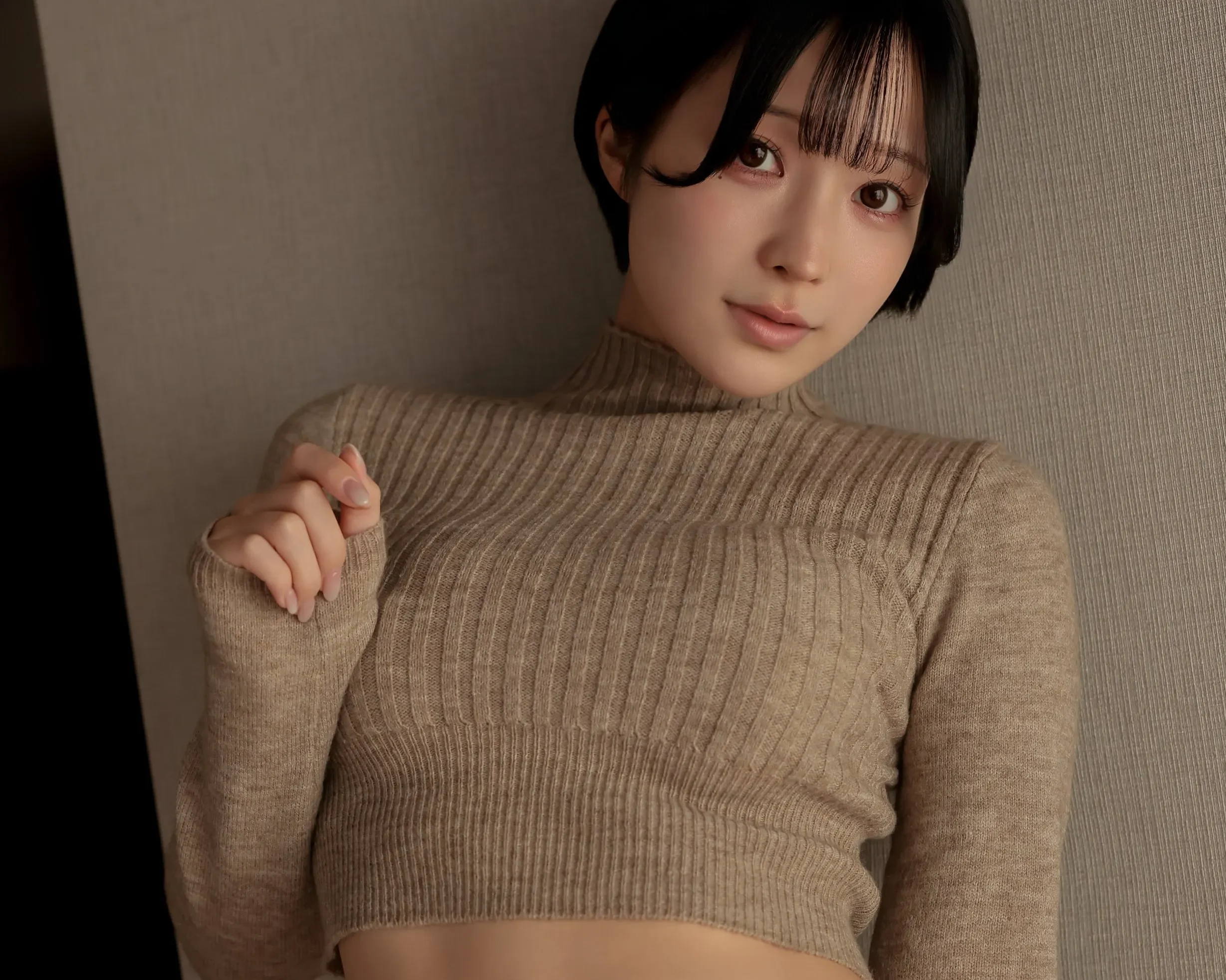 天川星夏の「V字クッキリの下着姿」にドキドキを隠せない！