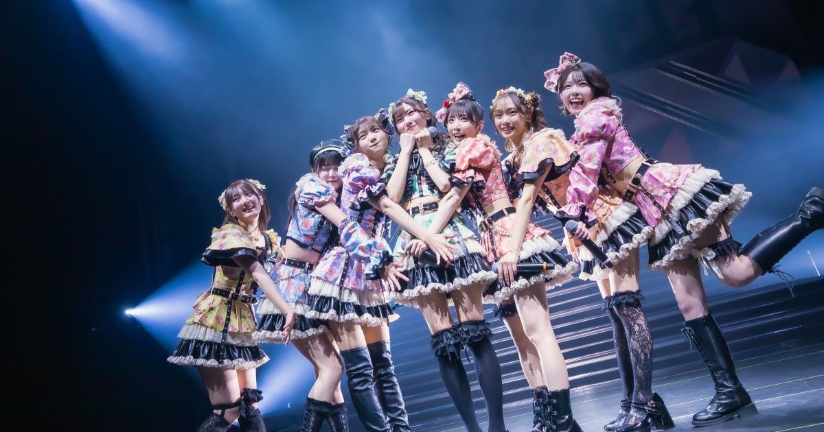 fav meが「キュートなパフォーマンス」で満員の会場を魅了！　「初のワンマンライブ」を開催