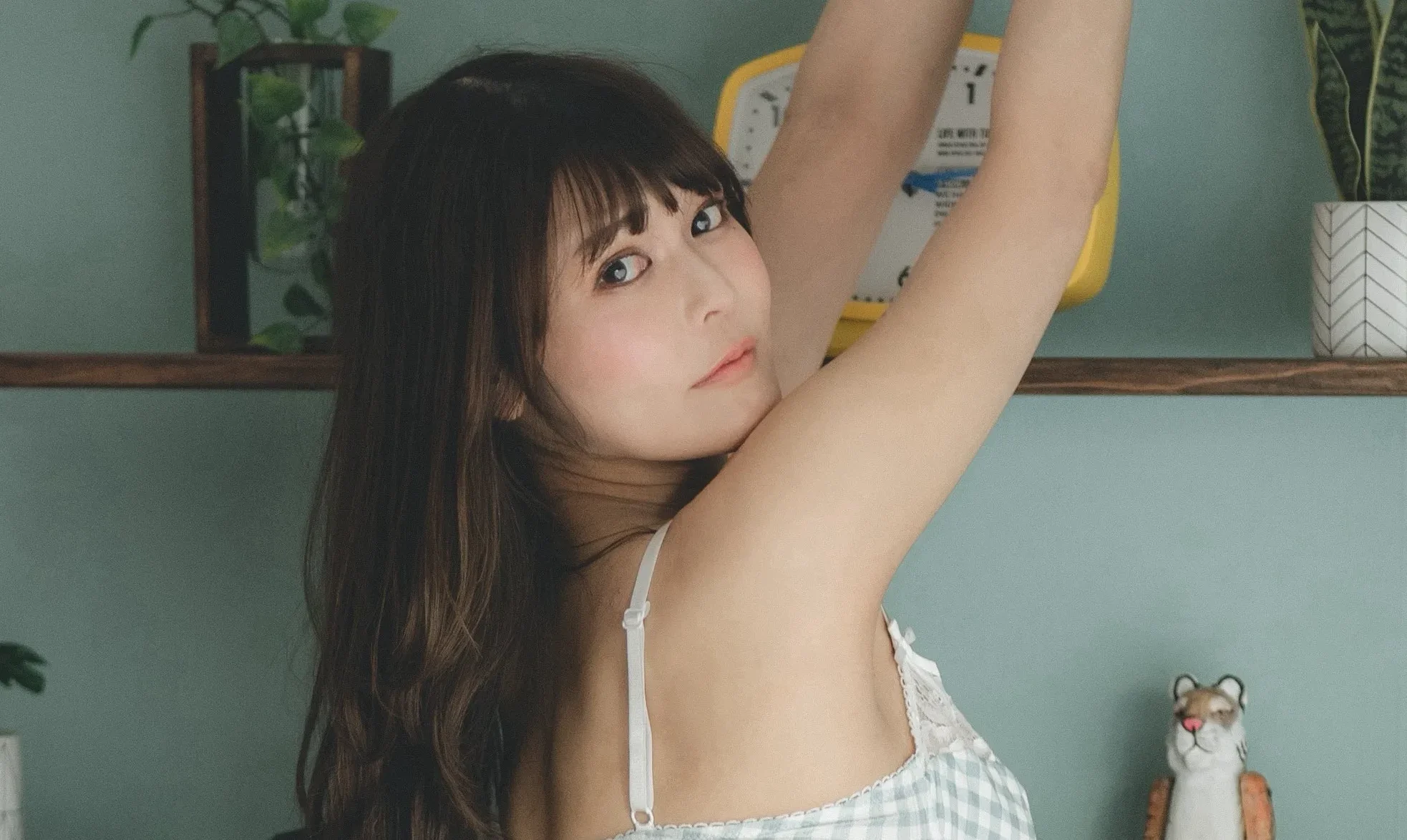 misshaの「Tバック風ランジェリー姿」から目が離せない！