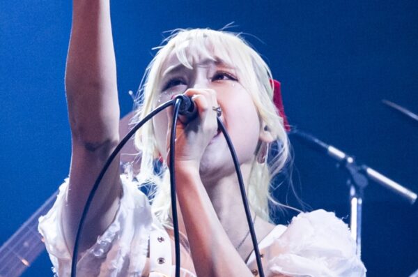 Mellowsが「結成2周年記念ワンマン公演」を6月に開催　Mio「この3人でCUTE METALを奏でられている今がとても幸せ」【インタビュー】