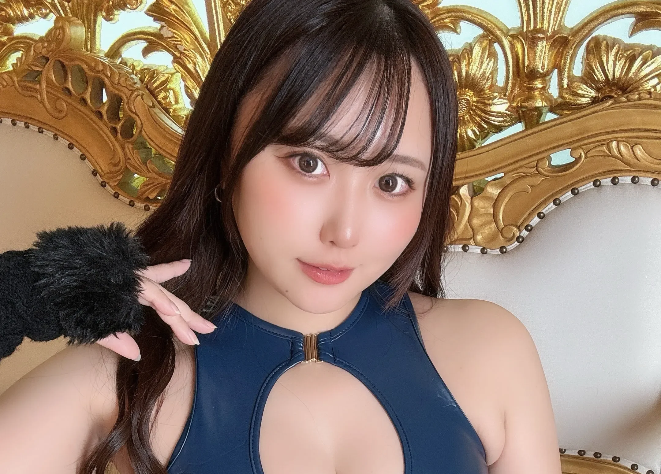 強烈なインパクトが頭から離れない！　水瀬ちかの「刺激的な水着姿」に目が釘付け