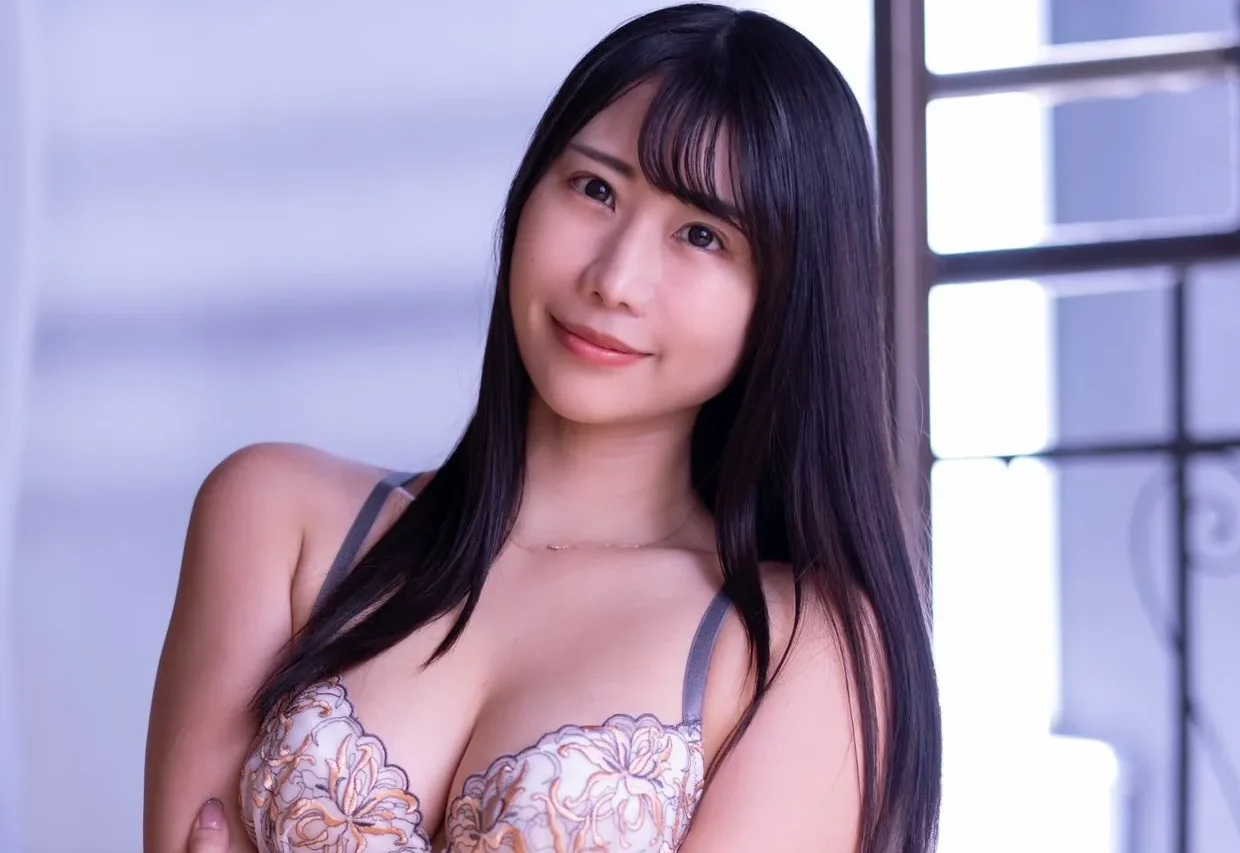 宮田みほの「艷やかな下着姿」に夢中になるしかない！