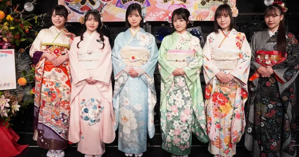 STU48・6名が成人！　蕪竹真奈「大人メンとして引っ張る」　護国神社で凛々しく決意表明