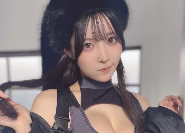 天川星夏の「ハイレグ際立つ衣装姿」がドキっとさせる！