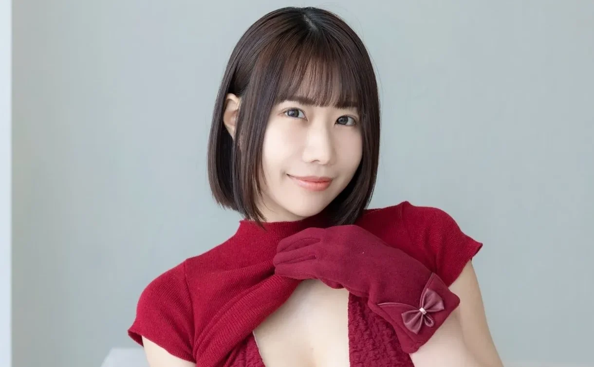 宮田みほの「大胆なポージング」にただ戸惑うばかり！