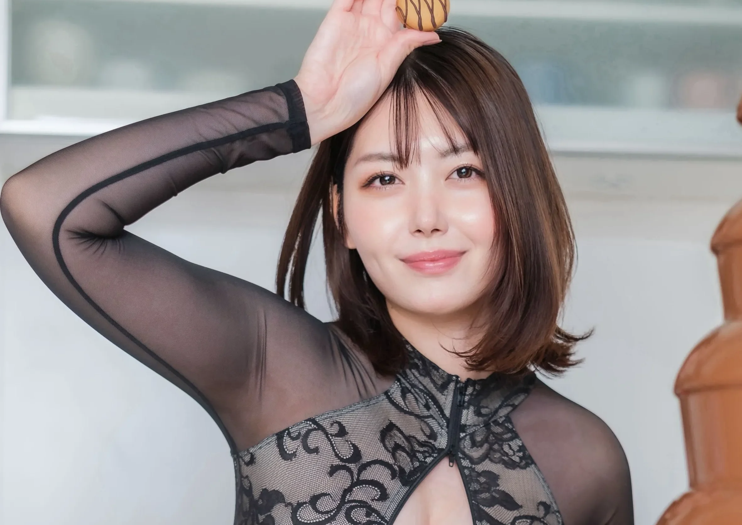 紗倉みくの「透け感のある衣装姿」にクラっとくる！