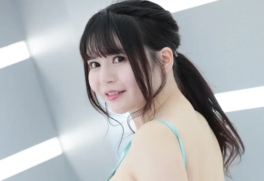 時希美穂の「T字食い込む水着姿」に抗えそうにない！