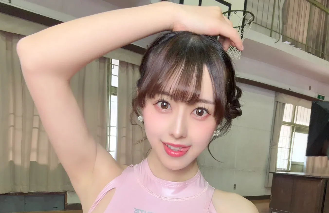 音羽美奈（みなぽち）の「むちむちレオタード姿」に心揺さぶられる！