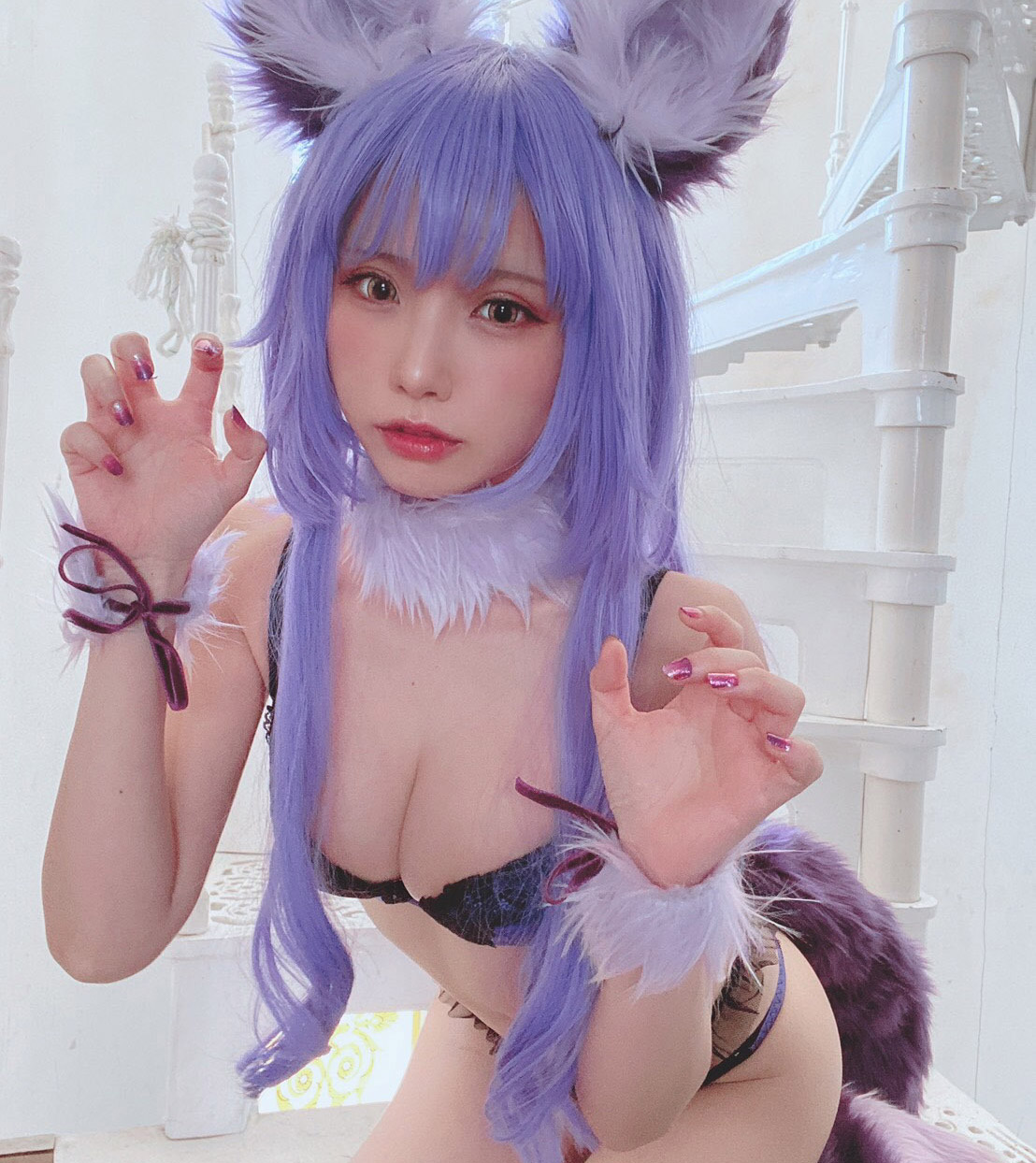 コスプレイヤー・えなこ初単独コラボコスプレ写真集『えなこ×BEASTARS ワイルドキック』が発売!