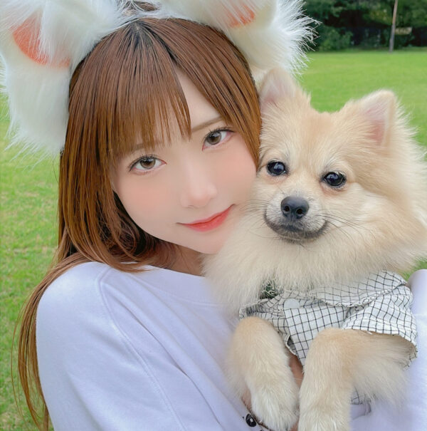 美女コスプレイヤー・すみれおじさん「Voicy」で番組開始！「おすすめアニメは『マシュランボー』と『serial experiments lain』」