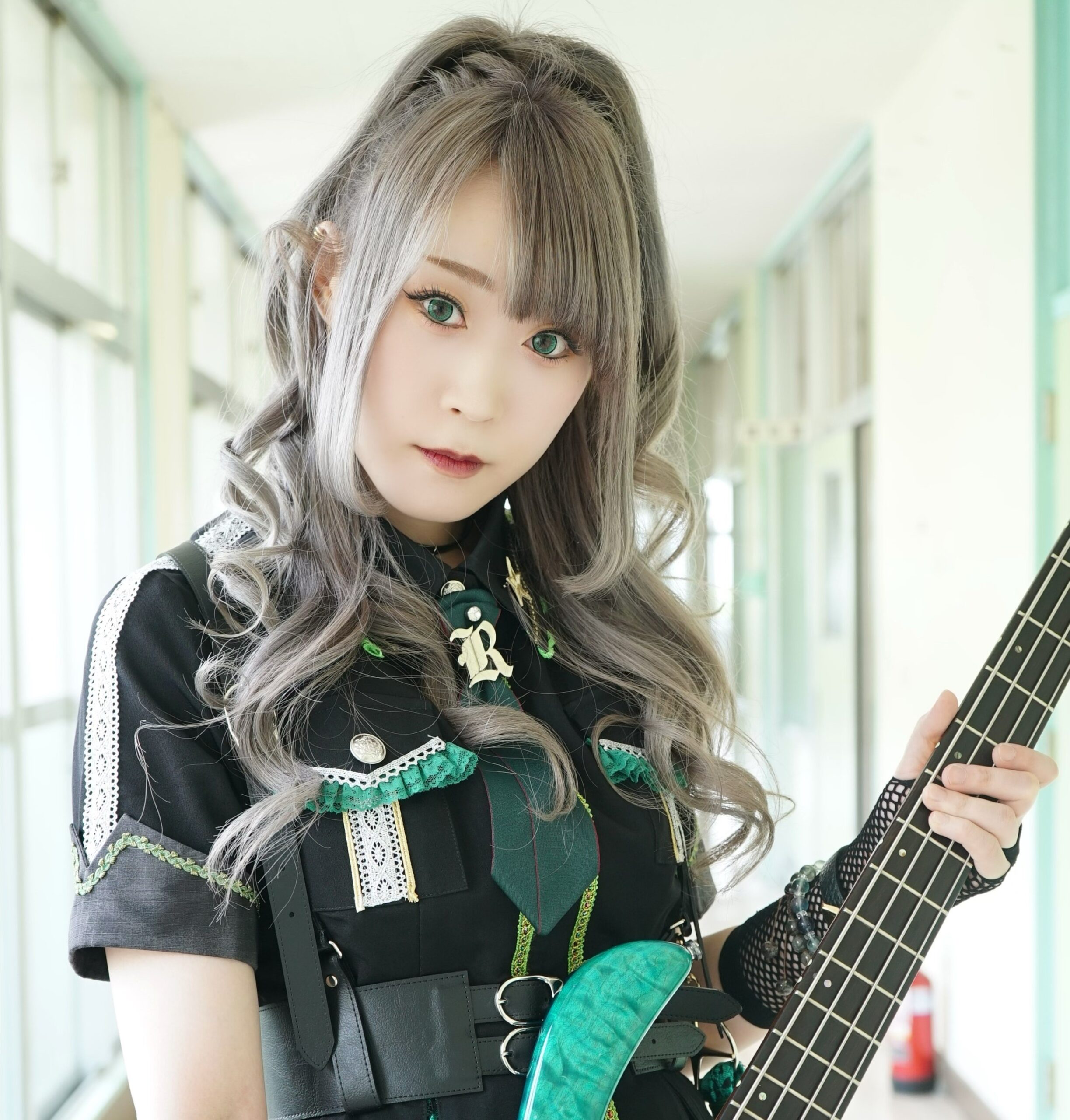 FullMooNメンバーが全曲解説！りん「同じ思いを込めた歌で挟むことでフルアルバム自体がドラマチックに」