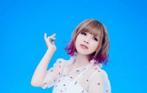 Machicoが歌う『映画 この素晴らしい世界に祝福を!紅伝説』テーマソング「1ミリ Symphony」MV&シングル収録内容解禁