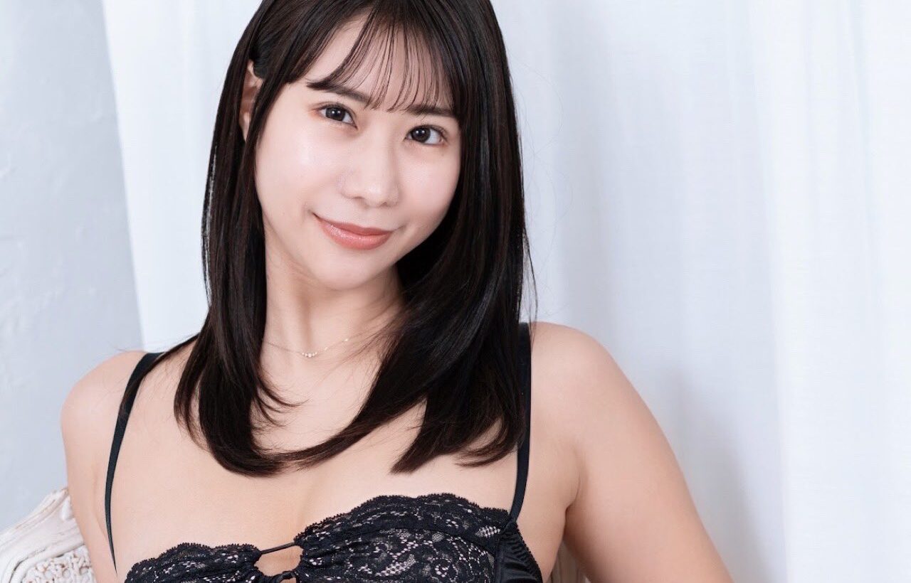 宮田みほが「下乳のぞく黒ランジェリー姿」をXで公開