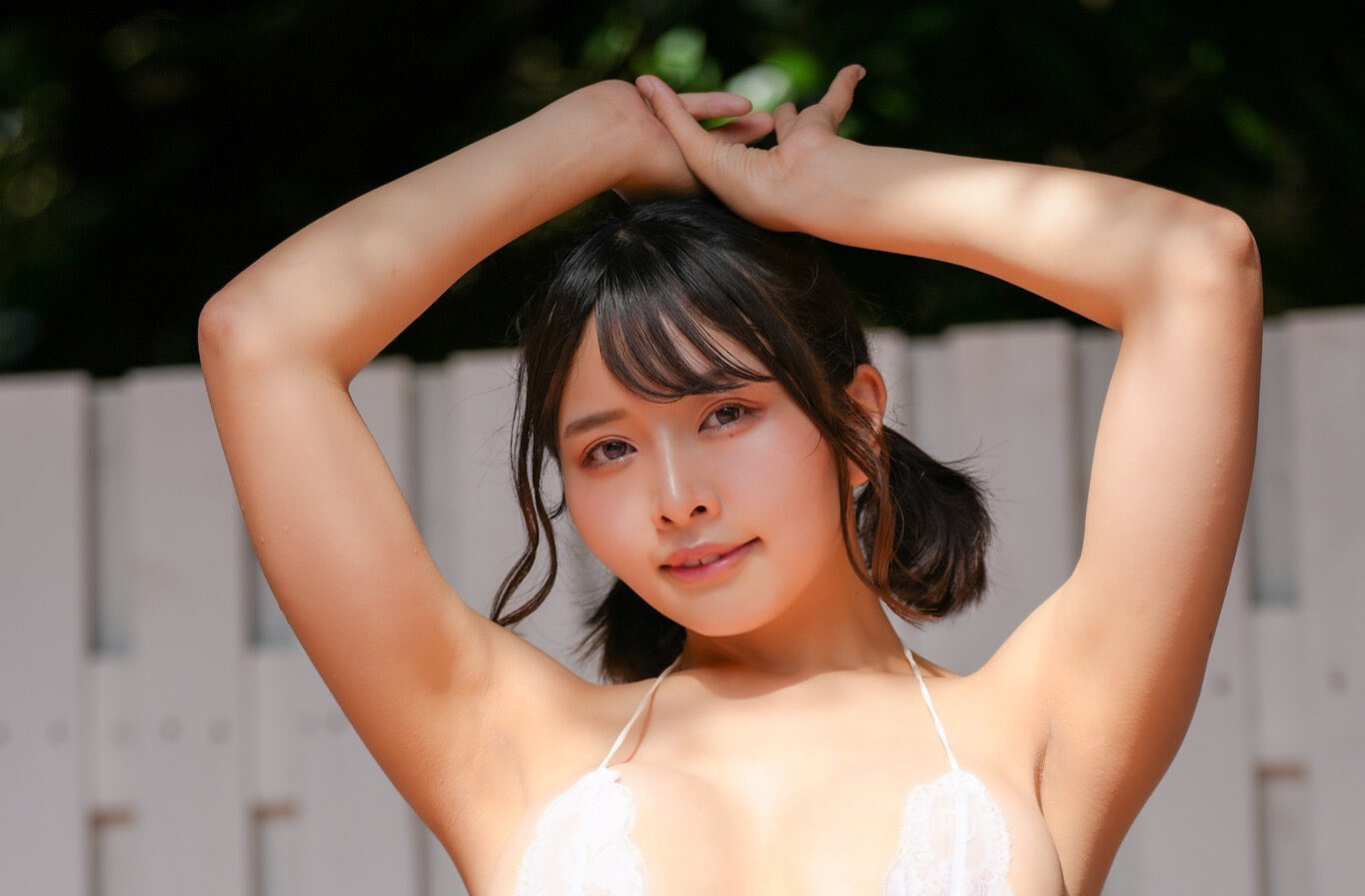 橋本ひかりが「限界露出」の“ギリギリショット”をXで公開