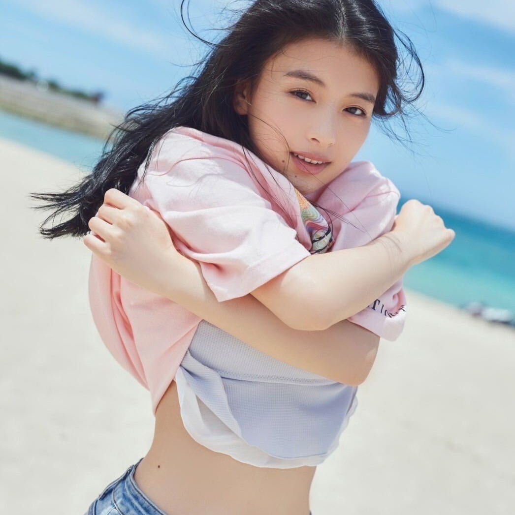 20歳のヘルシーな美ボディを撮り下ろし!女優・出口夏希の1st写真集より先行カットが到着!
