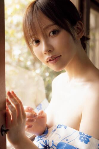 春名美波(C)光文社／週刊FLASH 写真◎中山雅文