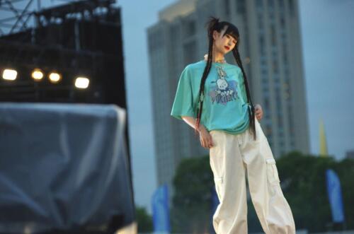 71394707-C36A-44C9-A7F8-DC00064F6FF3