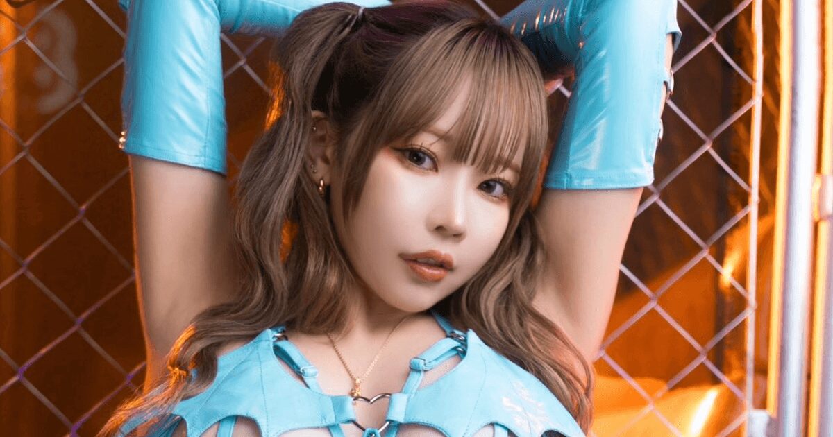 りなしぃがキワドい「水着姿」をXで公開