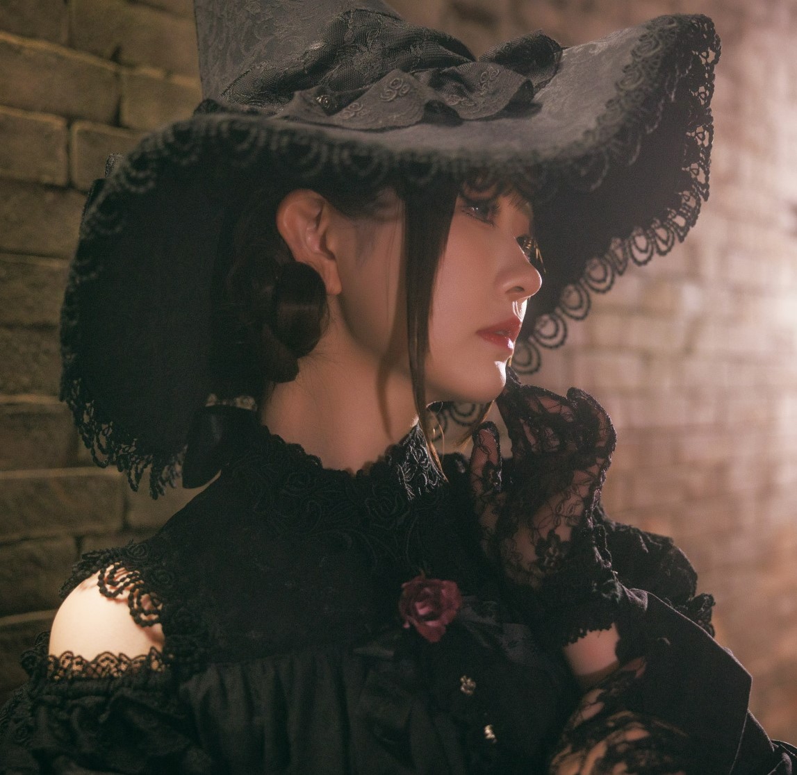 美女コスプレイヤー・すみれおじさんがTBS特番に1月23日出演!コーデは「森に棲む魔法遣いをイメージ」