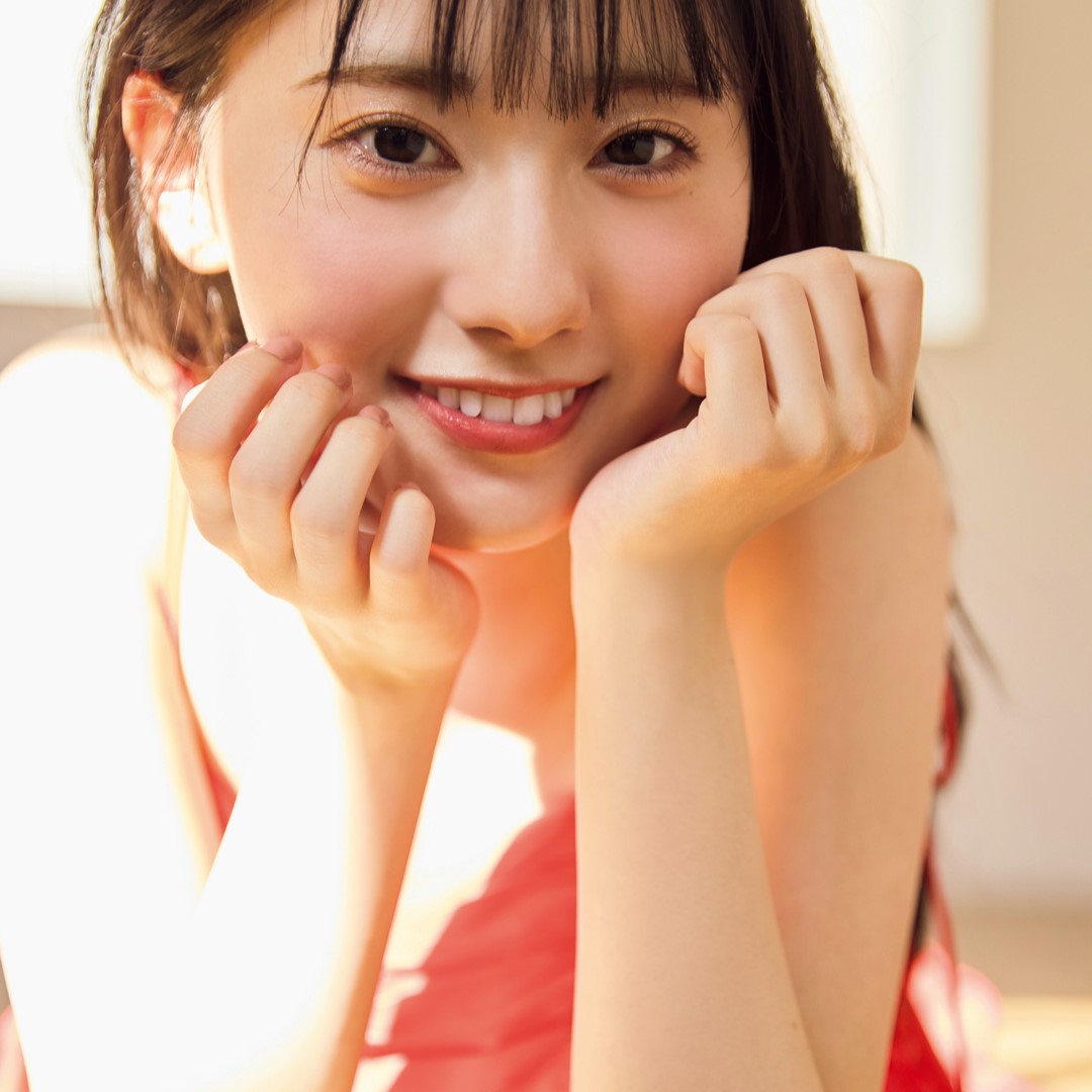 「キュートな笑顔」に癒される!綾瀬ことり(Rain Tree)が『週刊FLASH』でグラビアに初めて挑戦