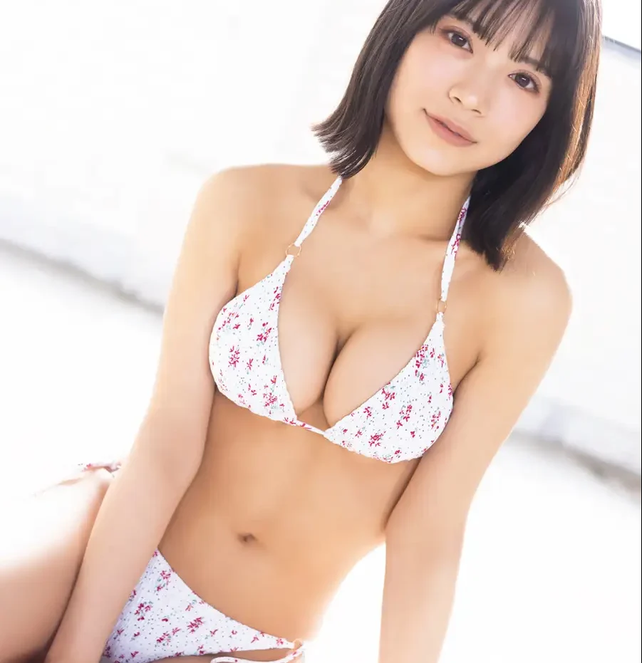 「女の色気」ただようレースの水着姿にドキドキ間違いなし！NMB48・隅野和奏が週刊誌のグラビアページで表現力の高さを見せる